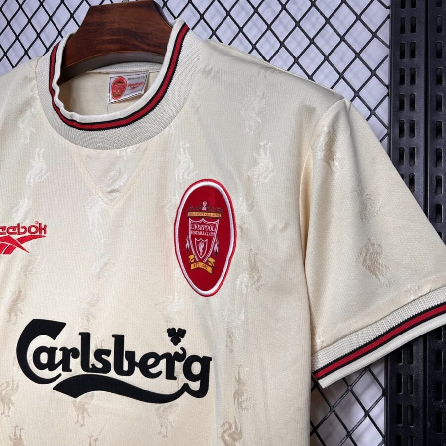 Liverpool 1996/97 2a Eq. - Image 2