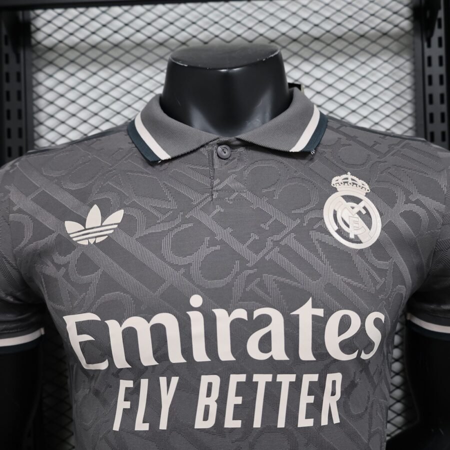 Real Madrid 2024/25 3a Eq. (Ed. Jugador) - Imagen 2