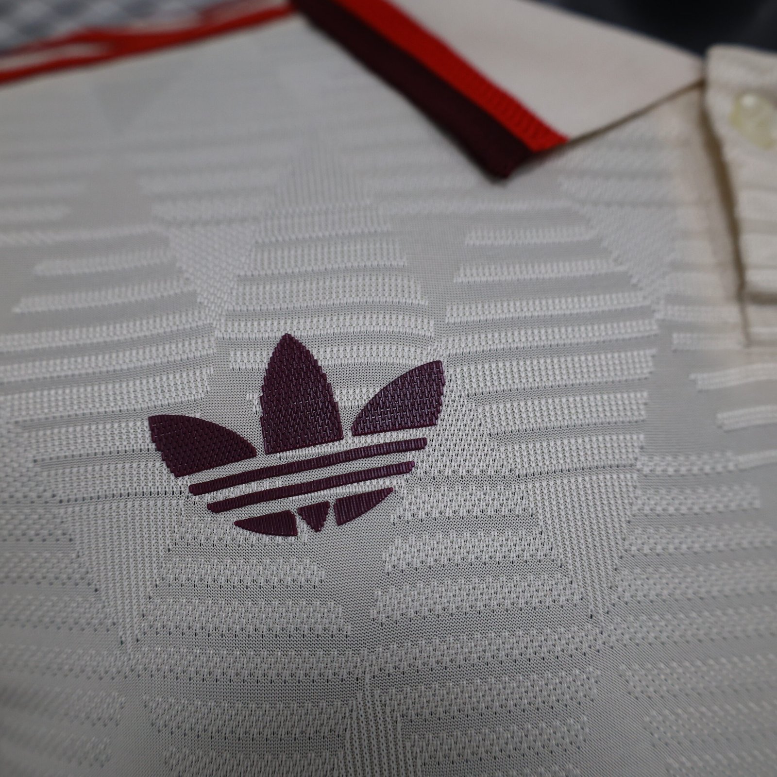 Bayern Múnich 2024/25 3a Eq. (Ed. Jugador) 6 Bayern Múnich 2024/25 3a Eq. (Ed. Jugador) - Imagen 6