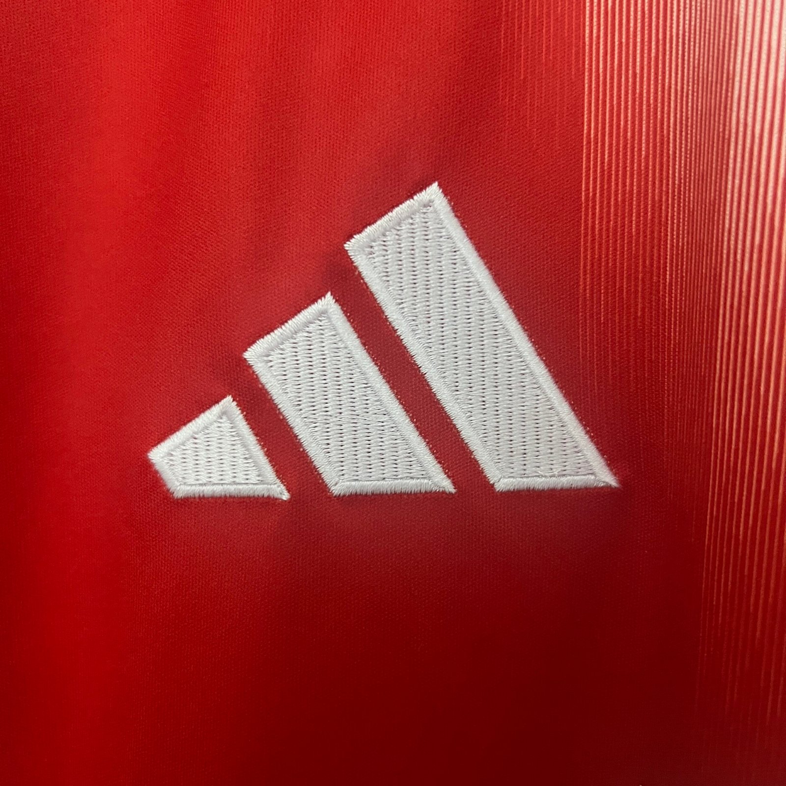 Bayern Múnich 2025/26 1a Eq. 5 Bayern Múnich 2025/26 1a Eq. - Imagen 5