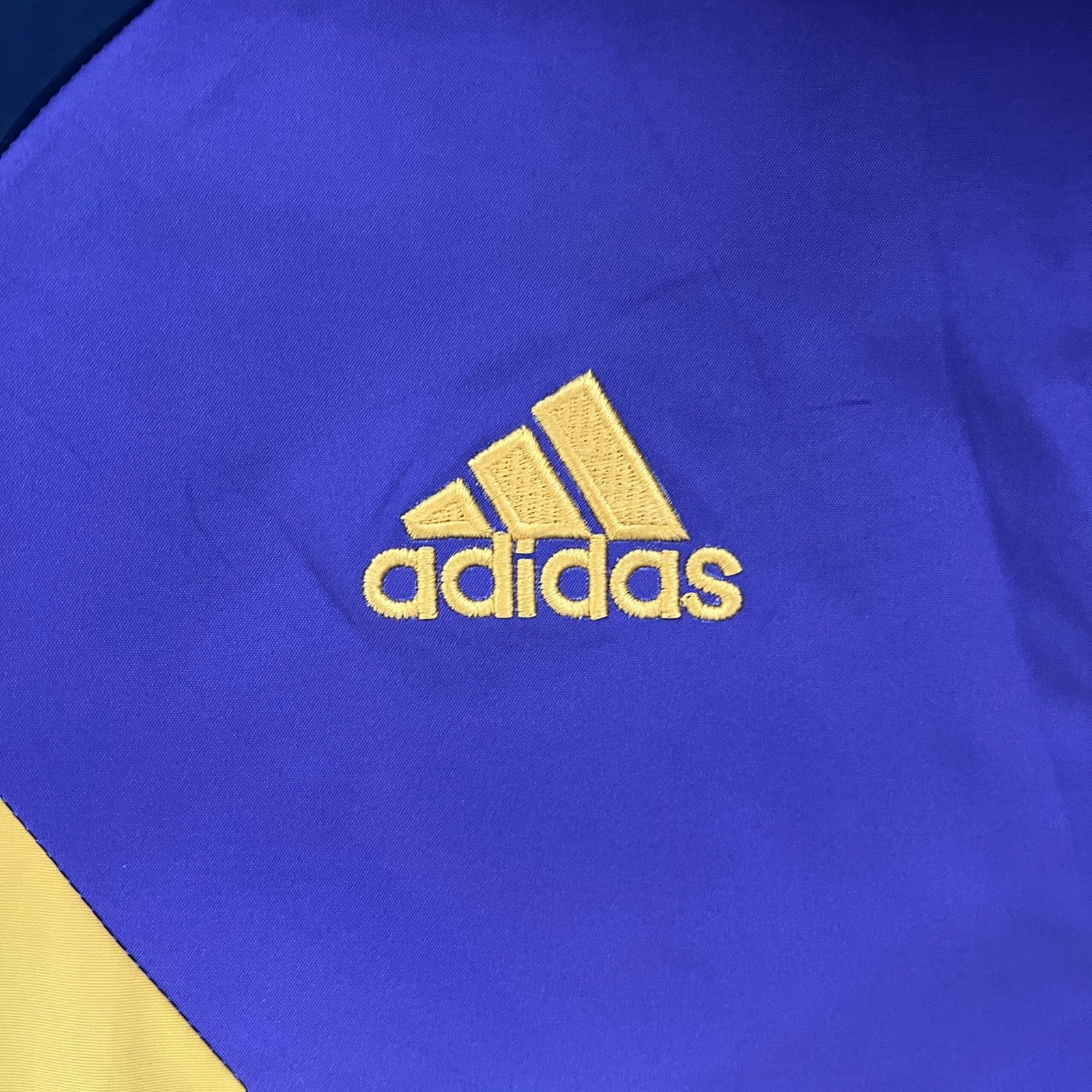 Real Madrid 2023/24 Chaqueta Reversible 6 Real Madrid 2023/24 Chaqueta Reversible - Imagen 6