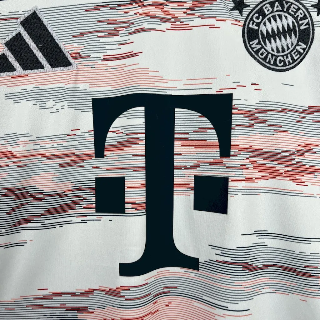 Bayern Múnich 2025/26 2a Eq. 3 Bayern Múnich 2025/26 2a Eq. - Imagen 3