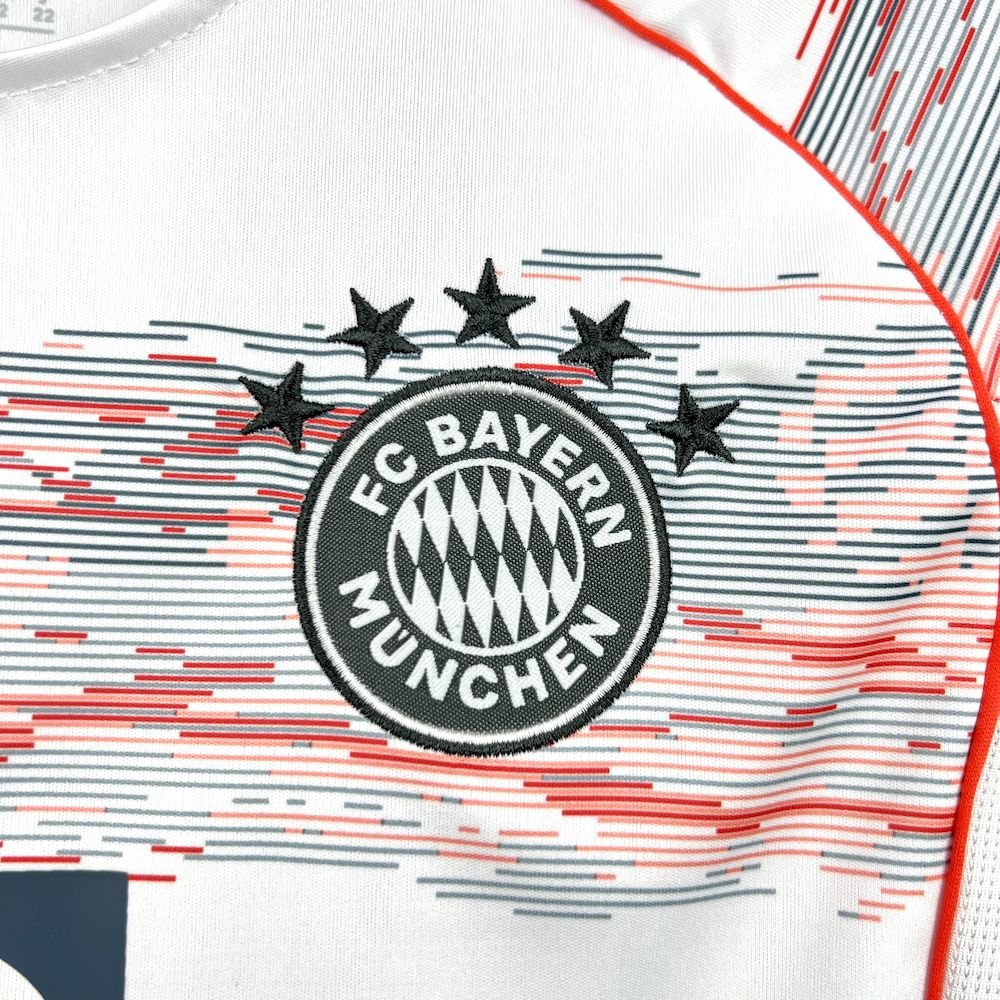 Bayern Múnich 2025/26 2a Eq. Niño 3 Bayern Múnich 2025/26 2a Eq. Niño - Imagen 3