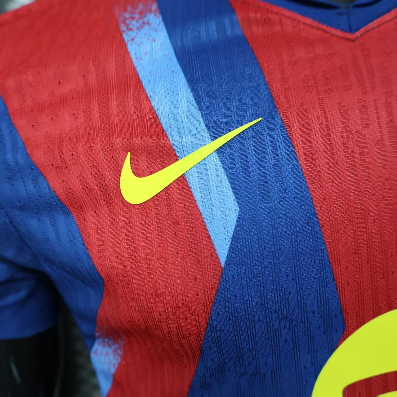 FC Barcelona 2025/26 4a Eq. (Ed. Jugador) 5 FC Barcelona 2025/26 4a Eq. (Ed. Jugador) - Imagen 5