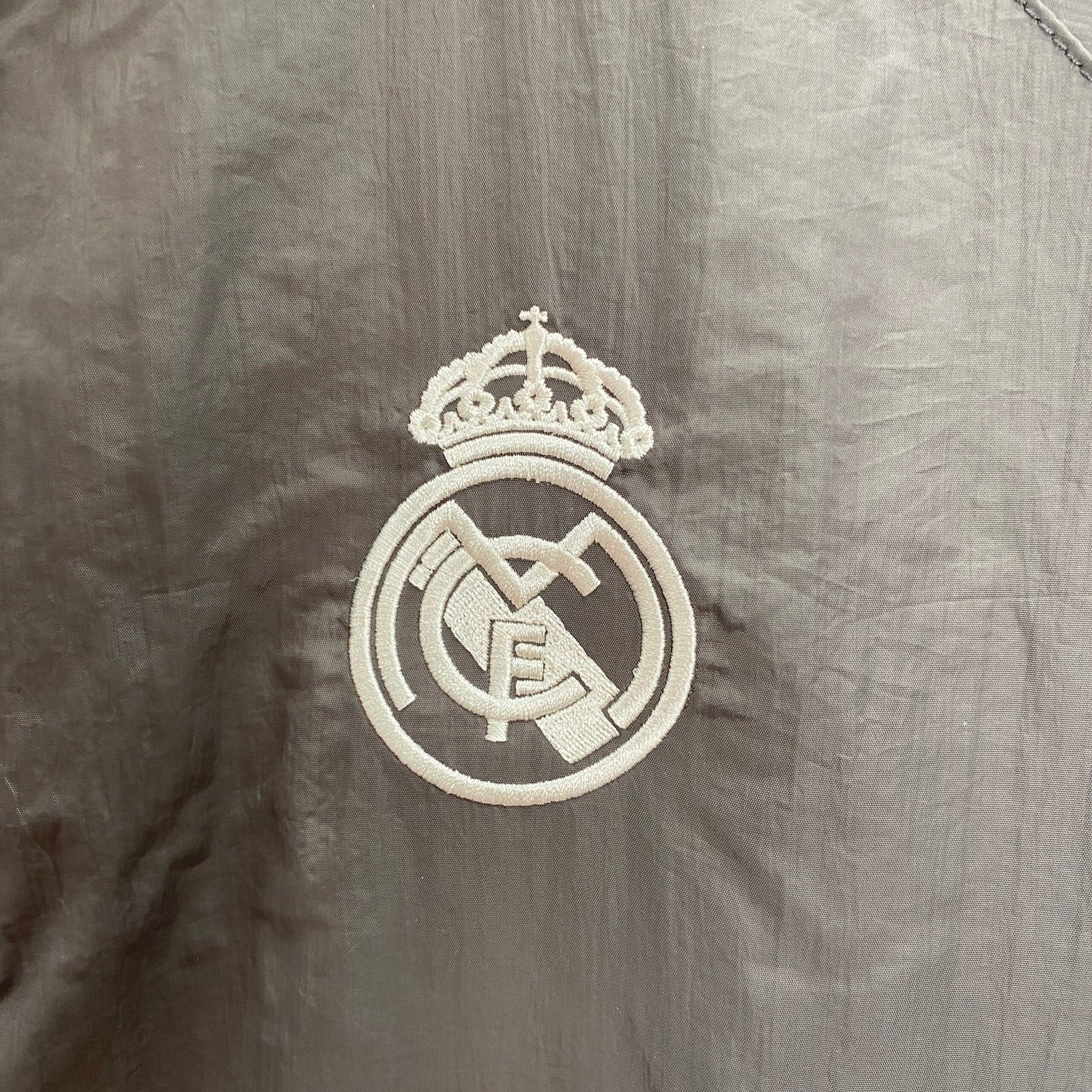 Real Madrid 2024/25 Chaqueta 3 Real Madrid 2024/25 Chaqueta - Imagen 3