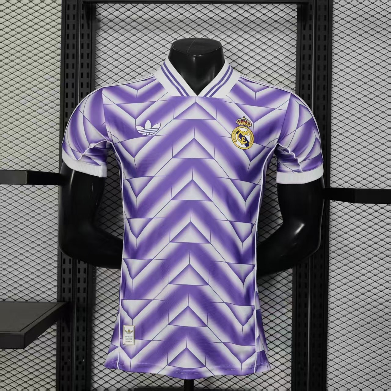 Real Madrid 2025/26 Ed. Especial (Ed. Jugador) 2 Real Madrid 2025/26 Ed. Especial (Ed. Jugador) - Imagen 2