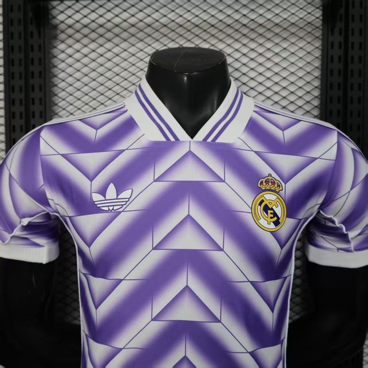 Real Madrid 2025/26 Ed. Especial (Ed. Jugador) 3 Real Madrid 2025/26 Ed. Especial (Ed. Jugador) - Imagen 3